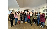 Mercedes-Benz Türk, İzmir’deki Yıldız Kızlar’la buluştu