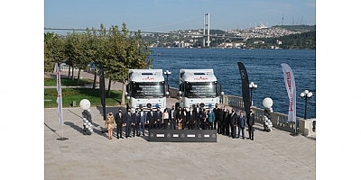 Mercedes-Benz Türk’ten yılın en büyük kamyon teslimatı Hüner Grup'a..