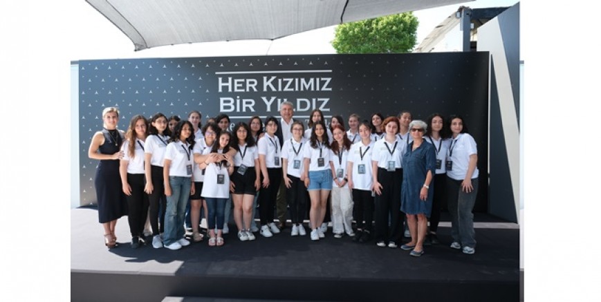 Mercedes-Benz Türk’ün Yıldız Kızları İstanbul’da bir araya geldi 