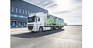 DAF Trucks'dan Albert Heijn'in nakliye şirketleri Simon Loos ve Peter Appel Transport'a araç teslimatı.. 