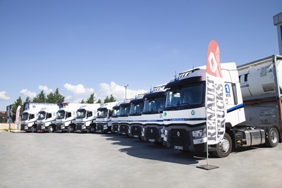 itt lojistik e renault trucks çekici filosu teslim ediliyor 