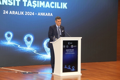şerafettin aras kürsüde
