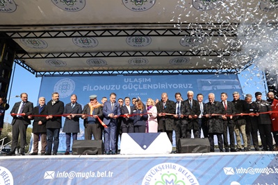 anadolu isuzu muğla belediyesine teslimat töreni