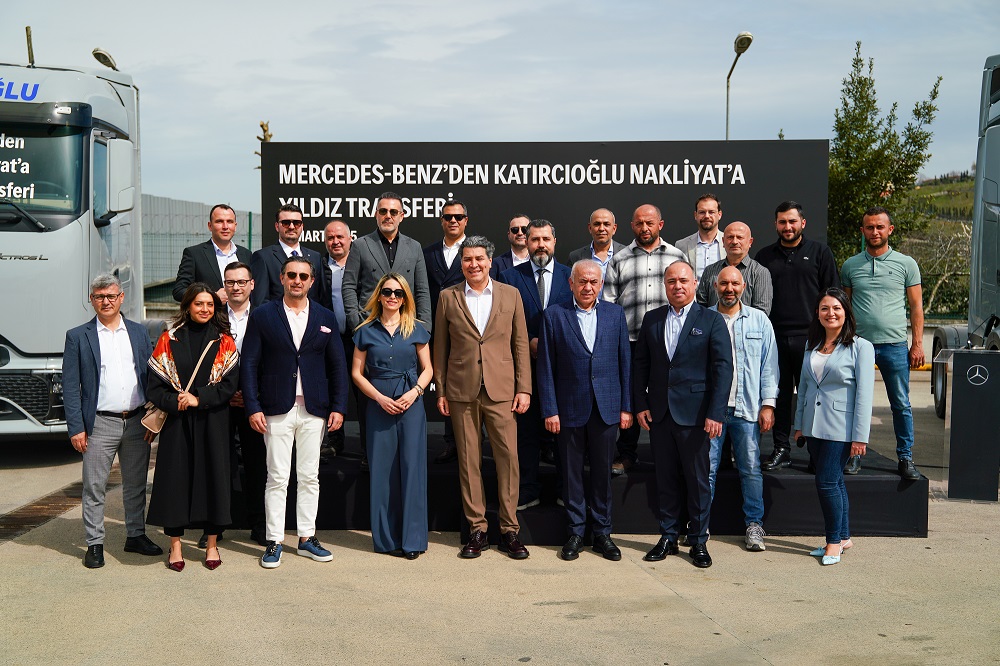 katırcıoğlu nakliyat mercedes teslimat töreni toplu foto