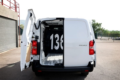 toyota proace cargo araç görseli