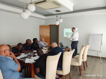 asis otomasyon mozambik eğitim toplantısı görsel